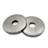Tiefziehformen und Stanzen von Metallteilen